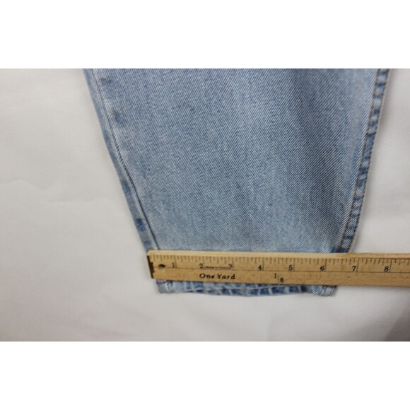 VTG Levi's 550 Relax fit Tapered Leg Light Blue Women's Jeans 22W - Picture 8 of 11